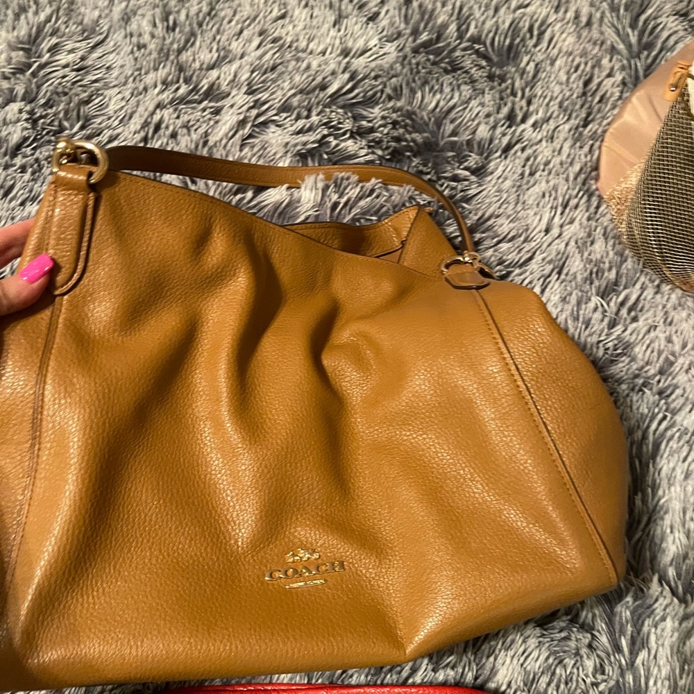 Coach Tan Leather Shoulder Bag with Slouchy Hobo Style